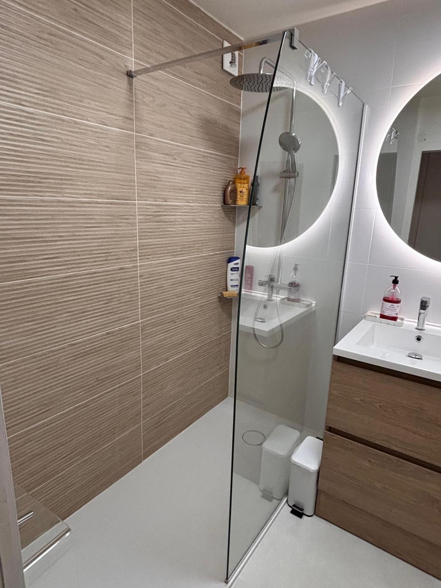 Agreable 2 Pieces Au Coeur De Thones Apartman Kültér fotó
